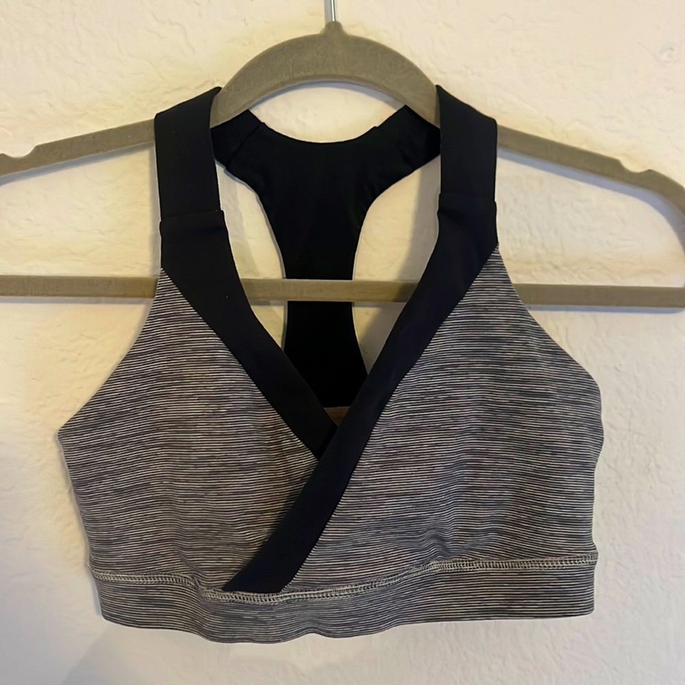 Lululemon Sports Bra Size 6